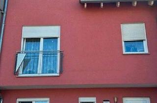 Haus kaufen in 36041 Fulda, Fulda - Gepflegtes Reihenmittelhaus mit Garten, Sauna und zwei Stellplätz