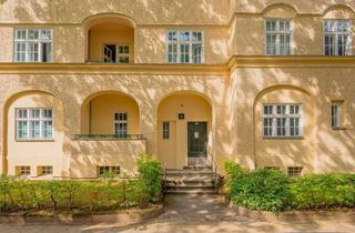 Wohnung kaufen in 12163 Steglitz, Charmantes Sanierungsobjekt – 3 Zimmer mit Raum für Ihre Ideen
