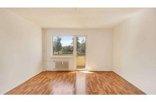 Wohnung kaufen in 13591 Staaken, Helle 1-Zimmer-Wohnung mit Balkon - unweit vom Regionalbahnhof