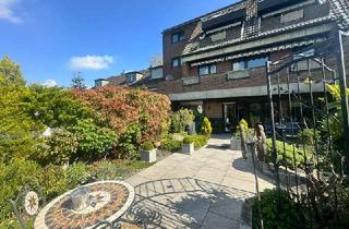 Wohnung kaufen in 40667 Meerbusch, Traumhafte 4-Zimmer-Wohnung mit sonniger Dachterrasse und Privatgarten In Meerbusch-Büderich