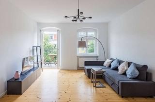 Wohnung kaufen in Reuterstraße 30, 12047 Neukölln, Charmante 2-Zimmer-Altbauwohnung mit Westbalkon nahe Volkspark Hasenheide