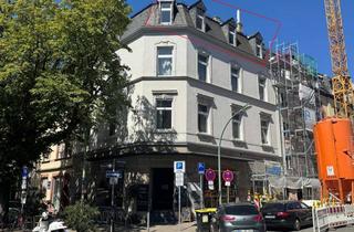 Wohnung kaufen in Spohrstraße 41, 60318 Nordend-West, "GOOD NEWS" IM NORDEND: Sonnige Altbauwohnung mit 2 Zimmern und Tageslichtbad -sofort frei-.
