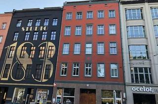 Wohnung kaufen in 10119 Mitte, Wohnen mit Parkblick in Berlin-Mitte – provisionsfreie ETW mit attraktiver Eigenbedarfsperspektive