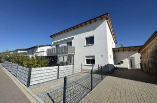 Wohnung kaufen in 84187 Weng, Moderne 3-Zimmer-Wohnung mit Südbalkon, Gartenanteil und Garage in Weng