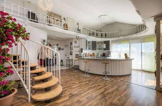 Wohnung kaufen in 41564 Kaarst, Maisonette-Flair trifft Wellness - Exklusive Dachgeschosswohnung mit Galerie, Sauna und 2 Bädern