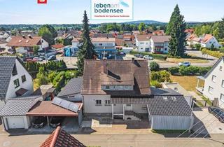 Wohnung kaufen in 88074 Meckenbeuren, Klein aber fein - 4-Zimmer-Dachgeschosswohnung mit Garage und Carport