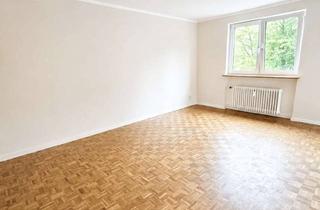 Wohnung mieten in Schönböckener Straße 68, 23556 St. Lorenz Nord, Helle 2,5 Zimmerwohnung mit Balkon!