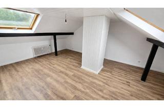 Wohnung mieten in 42555 Velbert, 3-Zimmer-Dachgeschosswohnung mit mehreren Dachflächenfenstern, sichtbaren Dachbalken, Wanne und Gäst