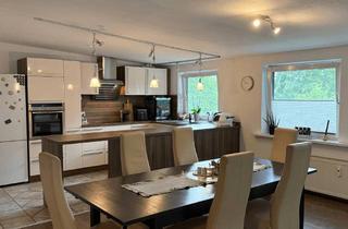 Wohnung mieten in 38518 Gifhorn, Lichtdurchflutete Dachgeschosswohnung mit 3 Zimmern und großem Sonnenbalkon in Gifhorn-Winkel