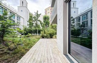 Lofts mieten in 10827 Schöneberg, Architektur-Highlight nahe Crelle-Kiez: Garten-Loft mit Terrasse, Sichtbeton und Panoramafenstern