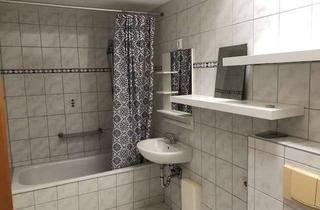 Wohnung mieten in Saalstr. 42, 07318 Saalfeld, 3-Zimmer-Wohnung mit Balkon und Aussicht in Saalfeld-Rudolstadt (Kreis)