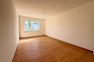 Wohnung mieten in Augustenstraße 32, 24143 Gaarden-Ost, Sanierte Einzimmerwohnung!