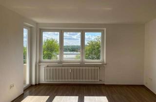 Wohnung mieten in Mecklenburger Str. 73, 65824 Schwalbach, 3-Zimmer-Wohnung mit Balkon und Tageslichtbad