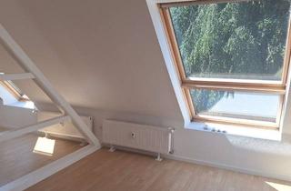 Wohnung mieten in Dachstraße 27, 45355 Borbeck-Mitte, Charmante Dachgeschoswohnung im 2. OG