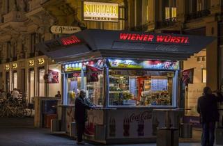 Gastronomiebetrieb mieten in 10967 Kreuzberg, IMBISS, Fenster direkt am Kunden, Vollküche; Bestlage, 1772€ netto Miete , 78T€ Abstand VHB