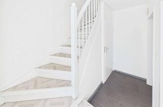 Reihenhaus kaufen in 44575 Castrop-Rauxel, Renoviertes Reihenhaus mit Gartenparadies in zentraler Lage