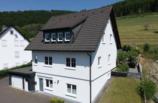 Haus kaufen in 57392 Schmallenberg, / Naturnahe Dorfrandlage mit Weitsicht!