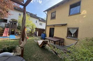 Doppelhaushälfte kaufen in 97236 Randersacker, Umfangreich sanierte Doppelhaushälfte mit PV und Speicher – Klasse B, provisionsfrei