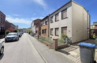 Haus kaufen in 23554 St. Lorenz Nord, Lübeck St. Lorenz Nord - 3-Zimmer Stadthaus mit kleinem Garten und Nebengebäude - Sanierungsobjekt