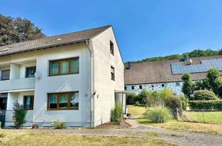 Doppelhaushälfte kaufen in 58515 Lüdenscheid, Ein Zuhause mit Möglichkeiten – Doppelhaushälfte mit großem Garten und Ausbaupotenzial
