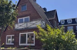 Haus kaufen in 25761 Büsum, Wenige Schritte zur Fußgängerzone: Freistehendes Haus in Bestlage Büsum