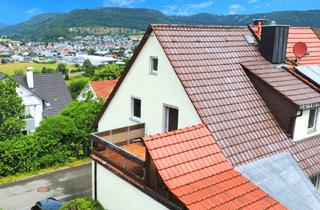Haus kaufen in 78570 Mühlheim, Viel Raum für Ihre Wohnideen! Charmantes Reihenendhaus mit Garten und Garage in Hanglage