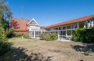 Haus mieten in Bahnhofstr., 38474 Tülau, Traumhaus mit Wellness-Oase: 434 m² Wohnfläche mit eigener Schwimmhalle, Whirlpool und Sauna