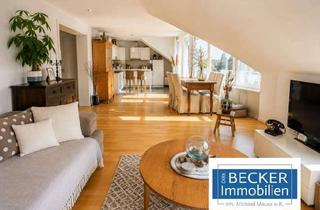 Wohnung kaufen in 40667 Meerbusch, Über den Dächern von Büderich – eine ganze Etage für sich: 3 Zimmer, Südbalkon & Einbauküche