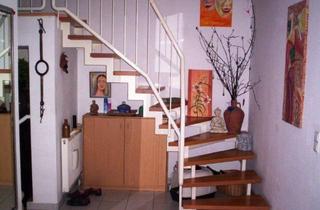 Wohnung kaufen in 30974 Wennigsen, Vermietete 3-Zimmer-Eigentumswohnung mit Galerie, Balkon, Kaminofen und Stellplatz in Degersen