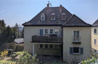 Wohnung kaufen in 73728 Esslingen, 105 m² Altbaucharme im 1. OG: zwei Balkone, Homeoffice und Garage