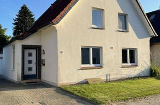 Einfamilienhaus kaufen in 26919 Brake, Freistehendes Einfamilienhaus mit großem Grundstück in Brake-Kirchhammelwarden