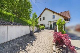 Haus kaufen in 71116 Gärtringen, Familienglück am Ortsrand - großzügige DHH im Grünen!