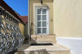 Villa kaufen in 85055 Mailing, Stilvolle sanierte Altbauvilla in Ingolstadt-Mailing mit 3 Wohneinheiten