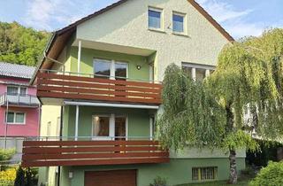 Haus kaufen in 75236 Kämpfelbach, **Kämpfelbach-Ersingen, gepflegtes und teilmodernisiertes 2 Familien-Haus mit Garten und Garage**