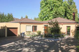 Haus kaufen in 40699 Erkrath, Neuwertiger Bungalow mit Privatsphäre