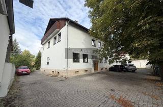 Wohnung kaufen in 95447 Bayreuth, 3-Zimmer Dachgeschosswohnung in attraktiver Lage