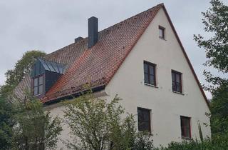 Einfamilienhaus kaufen in 97647 Nordheim, Nordheim vor der Rhön - Freistehendes Einfamilienhaus (ehem. Pfarrhaus) mit Doppelgarage