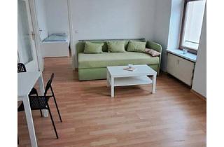 Wohnung kaufen in 09113 Chemnitz, Chemnitz - Möblierte 2-Zimmer-Wohnung Chemnitz - leer oder vermietet