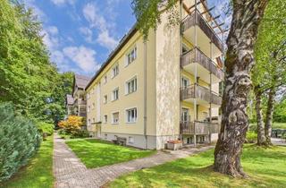 Wohnung kaufen in 83646 Bad Tölz, Charmante Dachgeschosswohnung mit Bergblick und überdachter Loggia- begehrte, zentrale Wohnlage