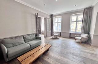 Wohnung kaufen in Schönhauser Allee 185, 10119 Prenzlauer Berg, Stilvoll sanierte 4-Zimmer-Altbauwohnung nahe Rosa-Luxemburg-Platz – ca. 121 m², 2 Bäder