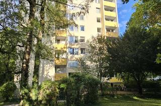 Wohnung kaufen in Franz-Wolter-Straße, 81925 Bogenhausen, Ruhige, sonnige 4-Zimmer- Wohnung mit Blick ins Grüne und viel Gestaltungspotential