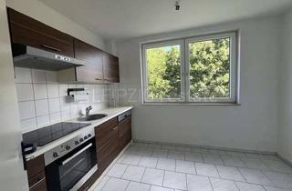 Wohnung mieten in Merseburger Straße 10, 06686 Lützen, attraktive 2-Raum-Wg, EBK, Pkw-Stpl., gepflegte Wohnlage am Ortsrand von Lützen, frei ab sofort.