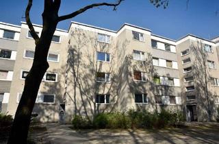 Wohnung mieten in Breslauer Str. 273, 38440 Laagberg, Große Wohnung mit Balkon und Aufzug // 1.OG. rechts