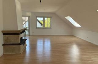 Wohnung mieten in 63263 Neu-Isenburg, 137 m² Dachgeschosswohnung mit 3 Balkonen, 2 Bädern & Kamin – ruhige Lage in Neu-Isenburg