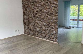 Wohnung mieten in Marbacherstraße 23, 78048 Villingen-Schwenningen, Wohnung mit viereinhalb Zimmern sowie Balkon und EBK in Villingen - Schwenningen