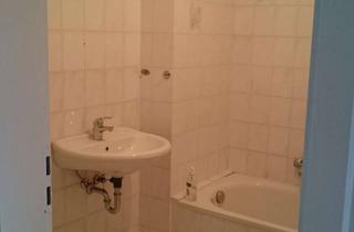 Wohnung mieten in Albert-Schweitzer-Straße 50, 23611 Bad Schwartau, Sonnige 2 Zimmer Dachgeschoßwohnung mit Balkon