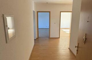 Wohnung mieten in Ringstraße 17, 91341 Röttenbach, 3-Zi.-Whg. / Neue Küche / 2 Balkone