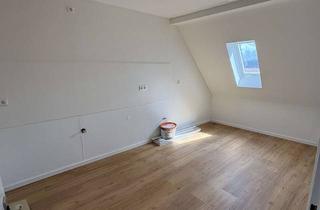 Wohnung mieten in Hauptstraße 10, 79341 Kenzingen, Helle 2-Zimmer Dachgeschoss Wohnung