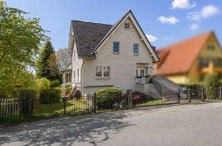Villa kaufen in 13158 Rosenthal, Exklusive Villa mit acht Zimmern, Tiefgarage und traumhaftem Garten