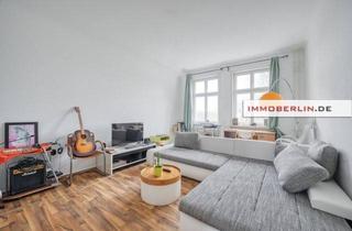 Wohnung kaufen in 10243 Berlin, IMMOBERLIN.DE - Charmante Altbauwohnung mit Balkon + Lift in gefragter Lage